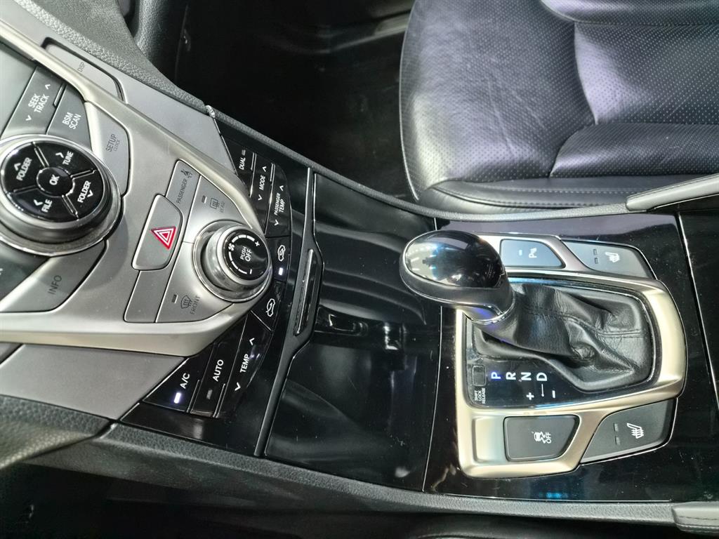 HYUNDAI Grandeur 2012 Blanco - Importación desde Corea - HF Imports Iquique - Foto 16