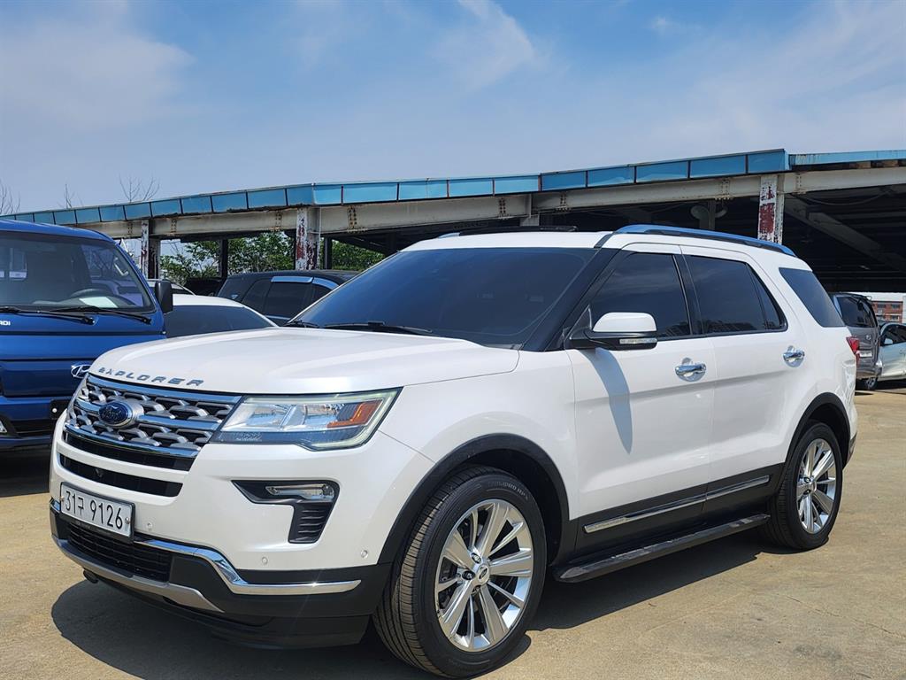 Ford Explorer - Vista 2