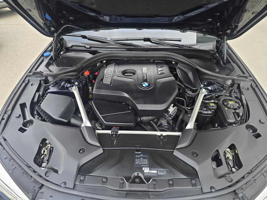 BMW 5 Series 2019 Azul - Importación desde Corea - HF Imports Iquique - Foto 15