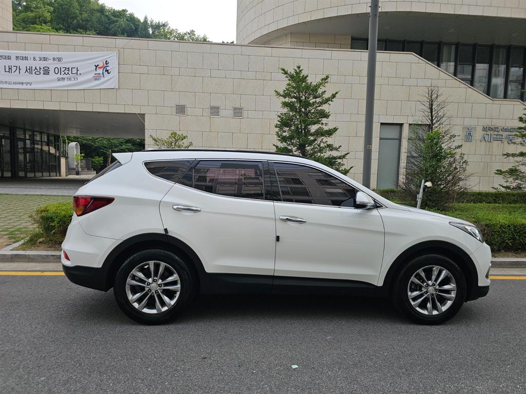 HYUNDAI Santa Fe - Vista 3