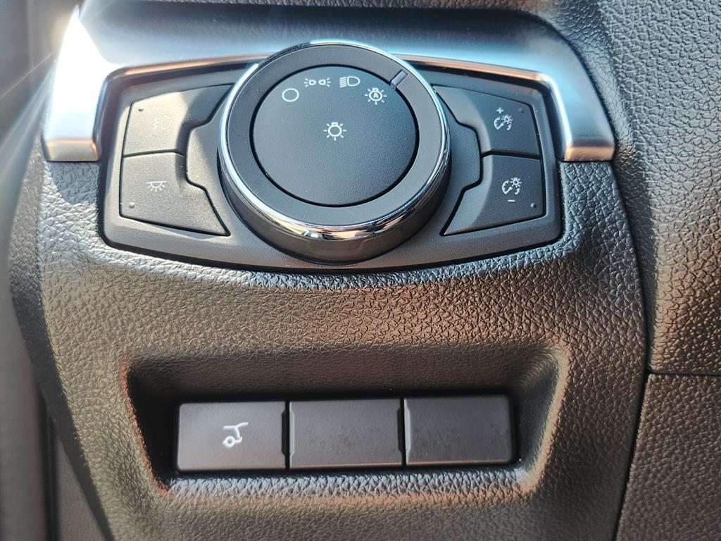Ford Explorer - Vista 12