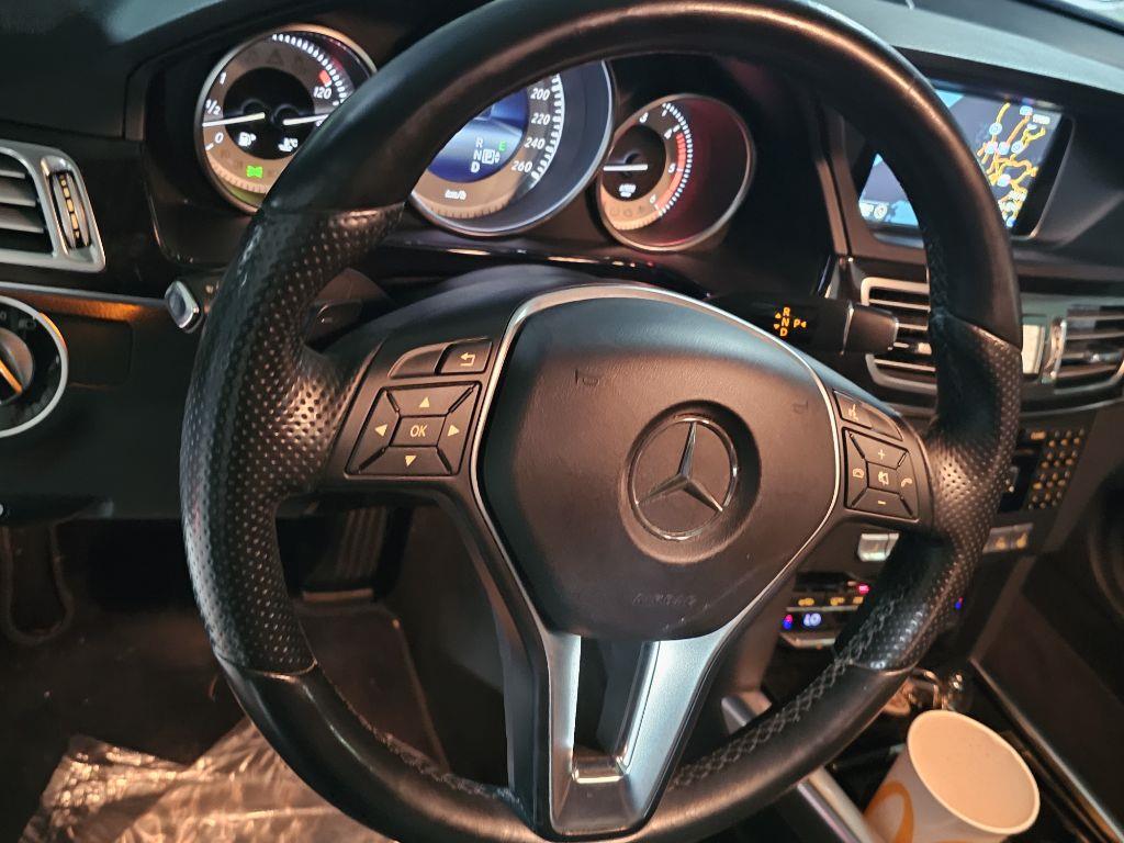 Mercedes Benz E class - Vista 7
