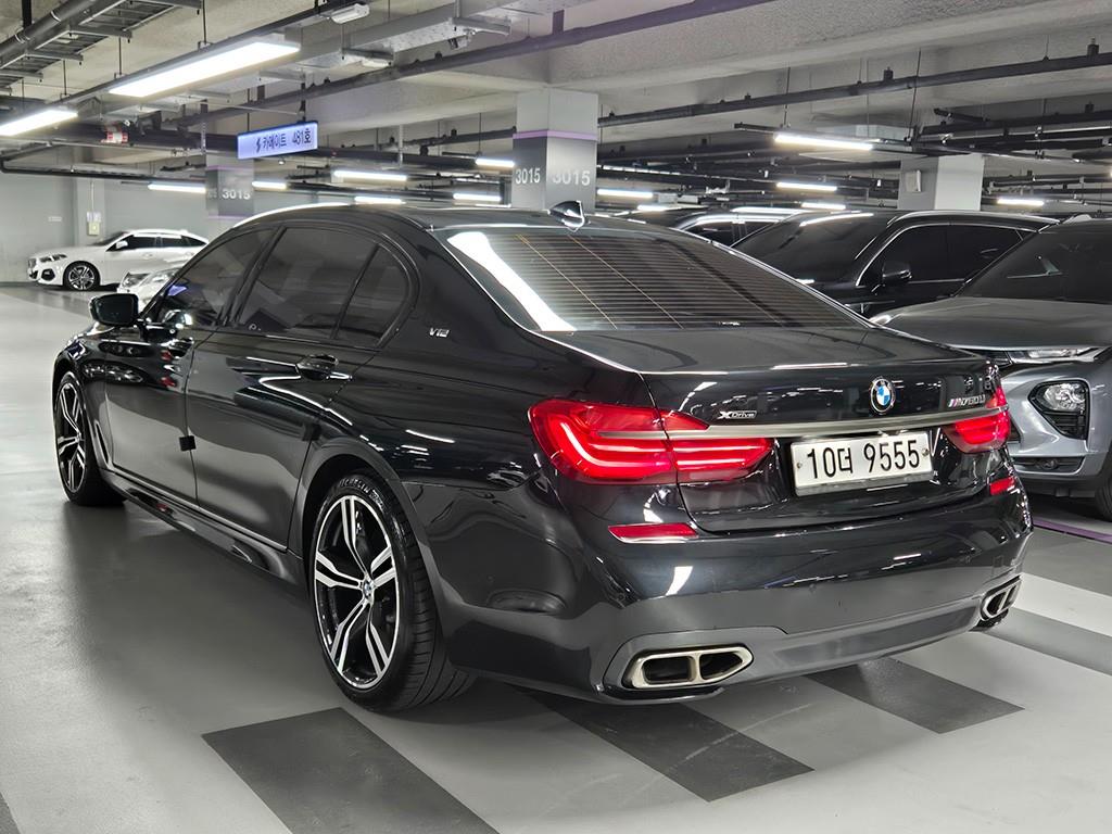 BMW 7 Series - Vista 3