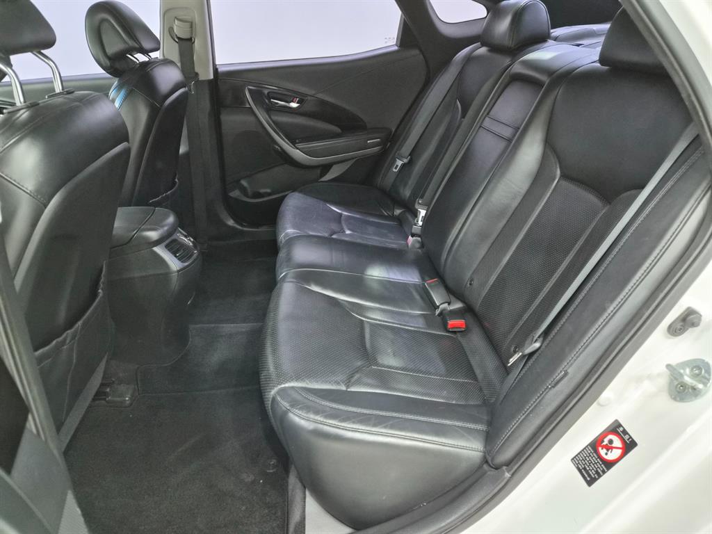 HYUNDAI Grandeur - Vista 6