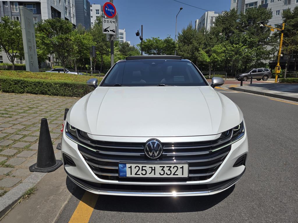 Volkswagen Arteon 2022 Blanco - Importación desde Corea - HF Imports Iquique - Foto 1