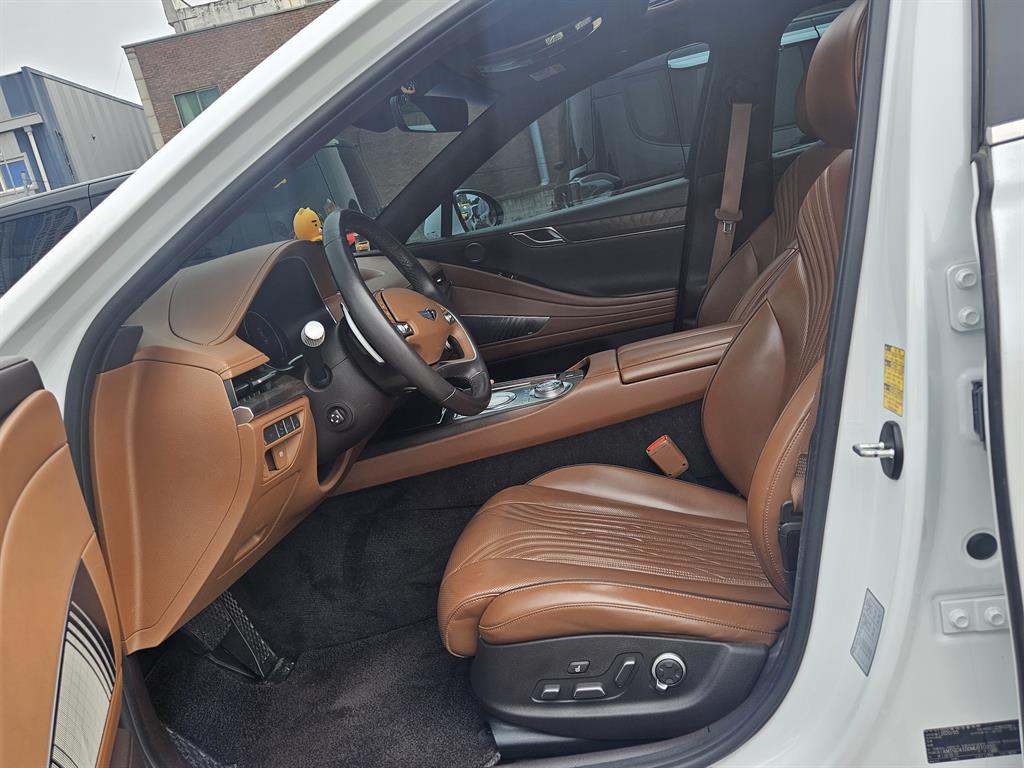 Genesis G80 - Vista 6