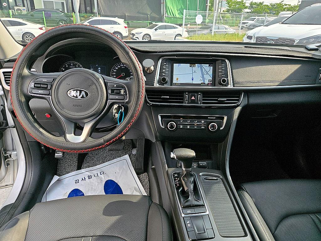 KIA K5 - Vista 5