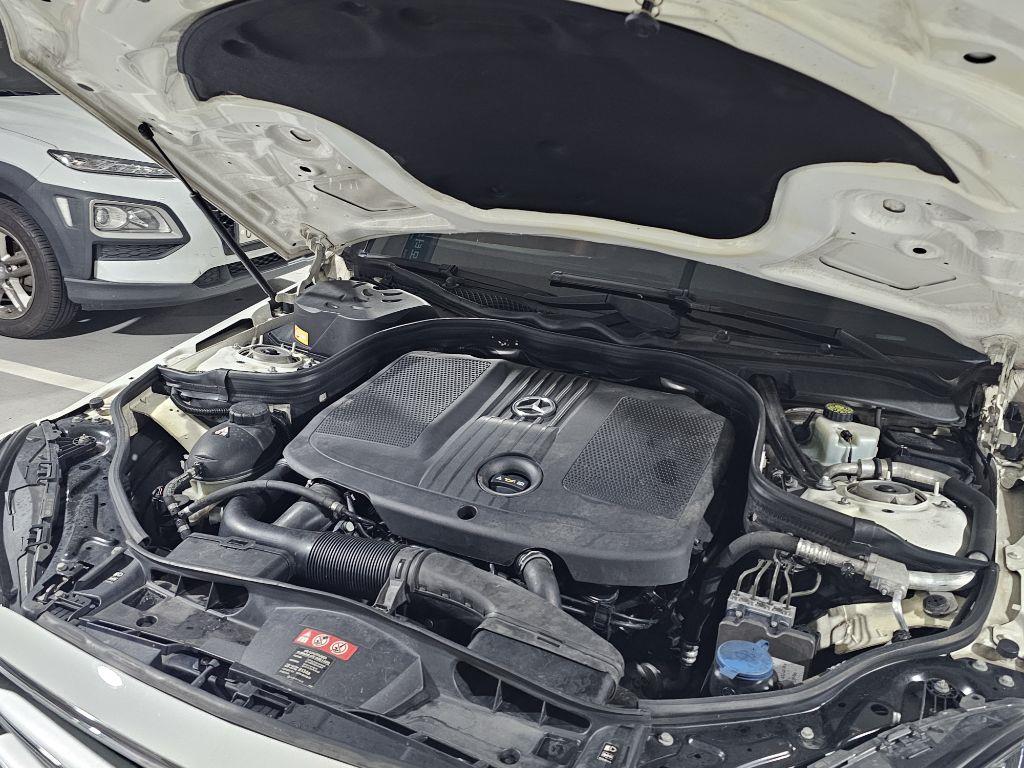 Mercedes Benz E class - Vista 6