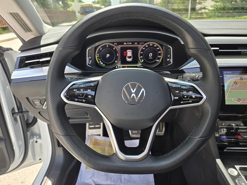 Volkswagen Arteon - Vista 11