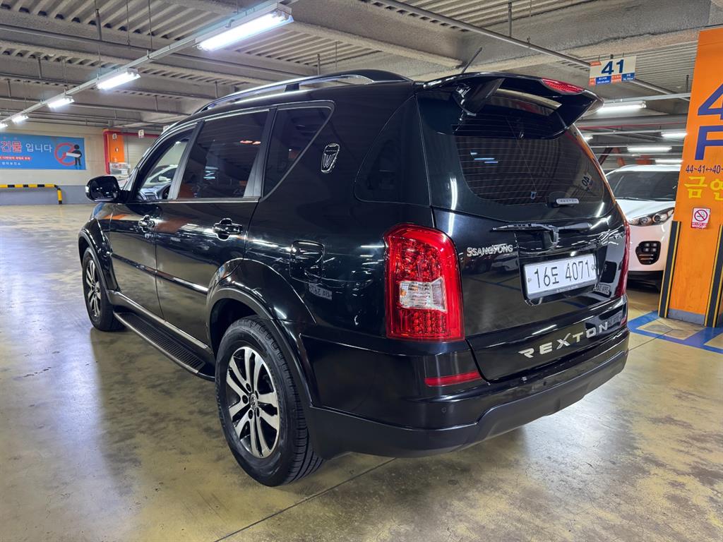 Ssangyong Rexton - Vista 4