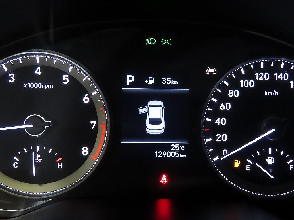 HYUNDAI Grandeur - Vista 9