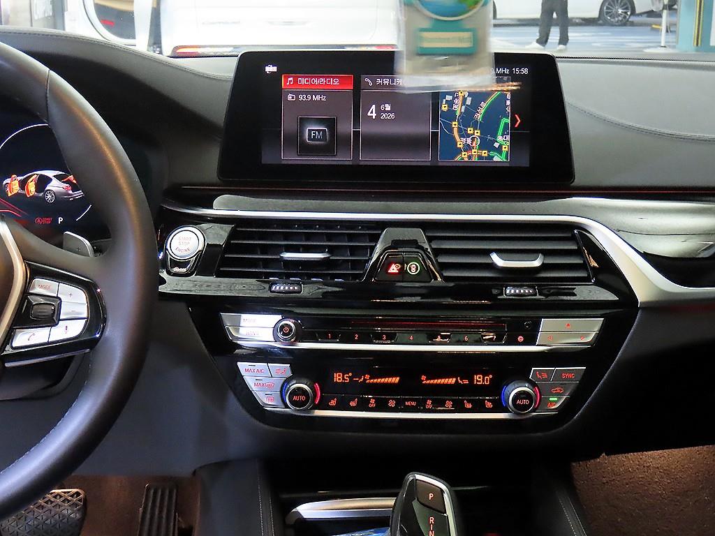 BMW 5 Series - Vista 11