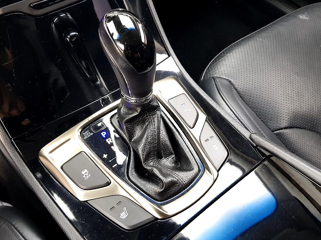 HYUNDAI Grandeur 2011 Negro - Importación desde Corea - HF Imports Iquique - Foto 14