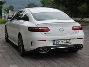 Mercedes Benz E class - Vista 8