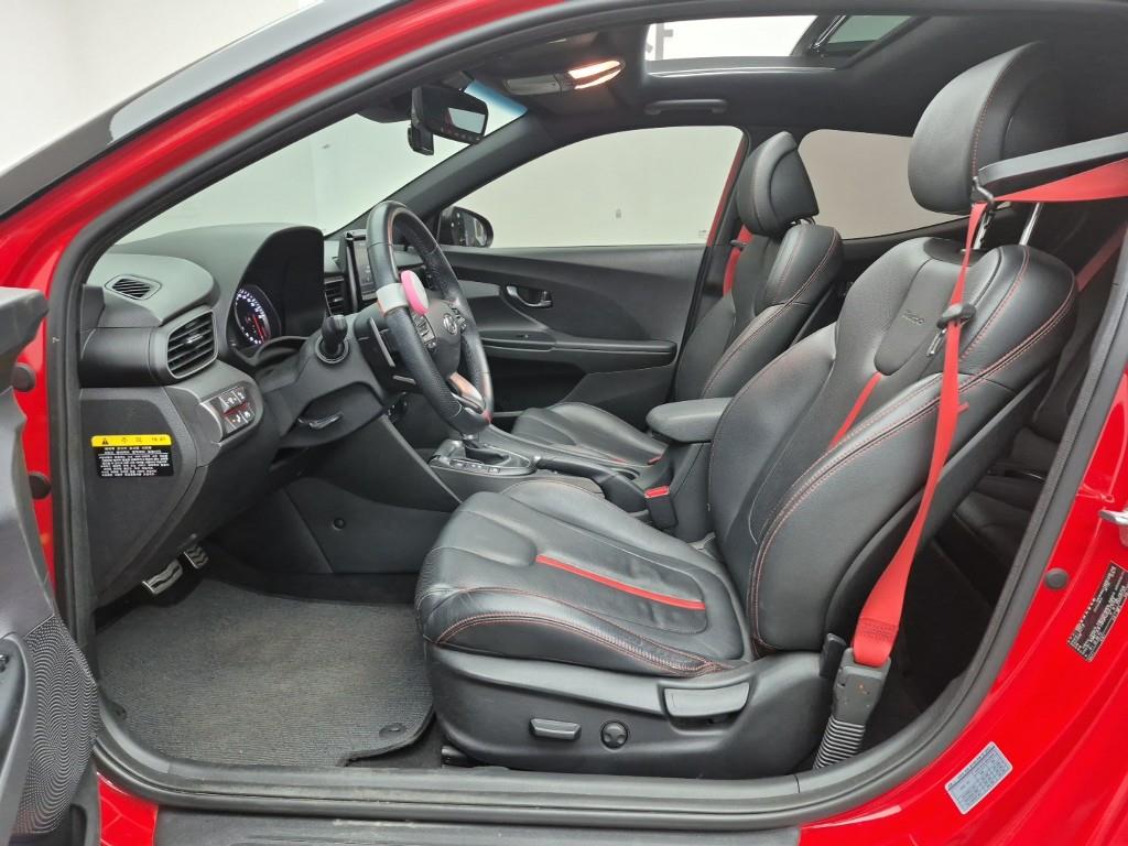 HYUNDAI Veloster - Vista 11