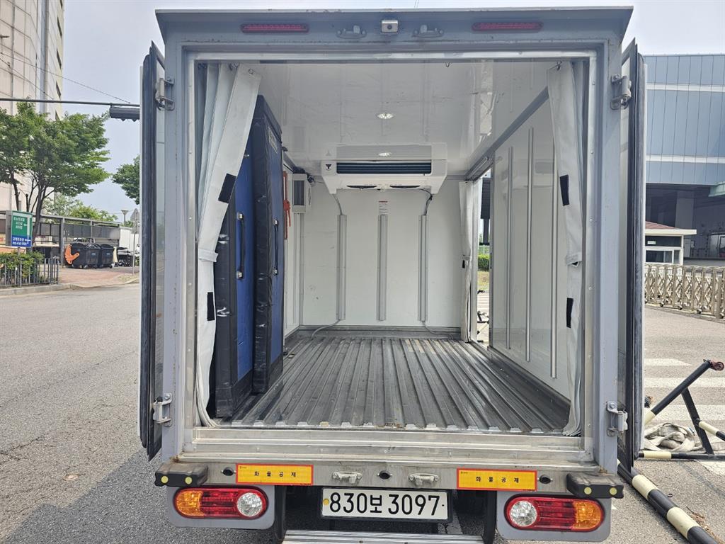 Small Truck Freezer Box(High Deck) - Vista 5