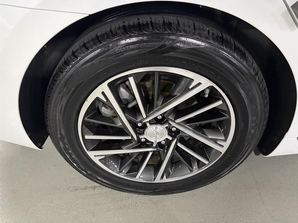 HYUNDAI Grandeur - Vista 7