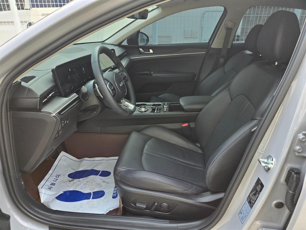 KIA K5 - Vista 5