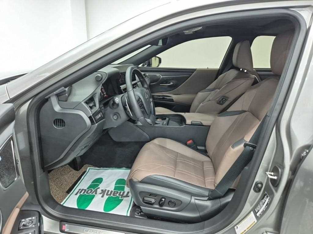 Lexus ES - Vista 11