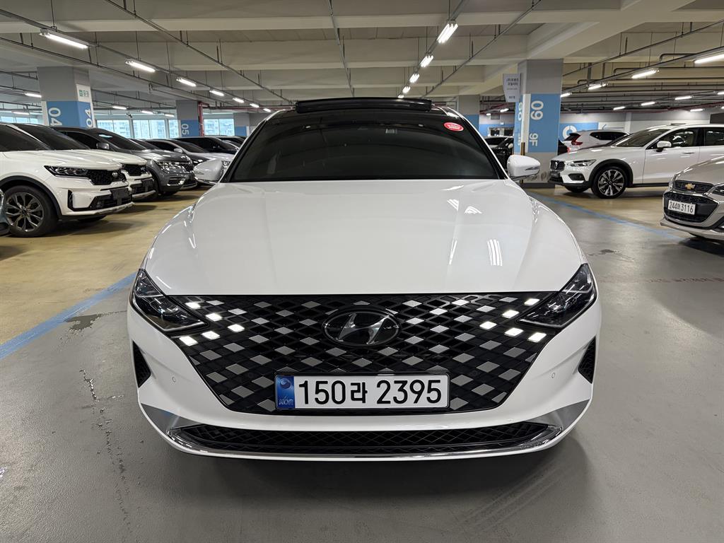 HYUNDAI Grandeur - Vista 2