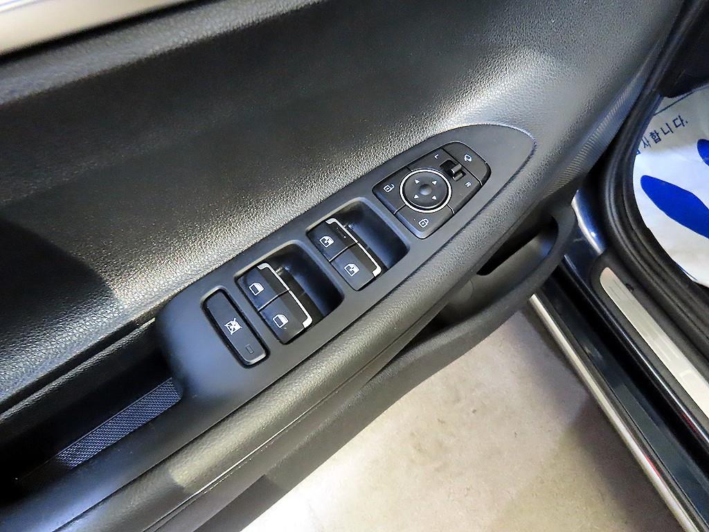 HYUNDAI Grandeur 2018 Azul - Importación desde Corea - HF Imports Iquique - Foto 13