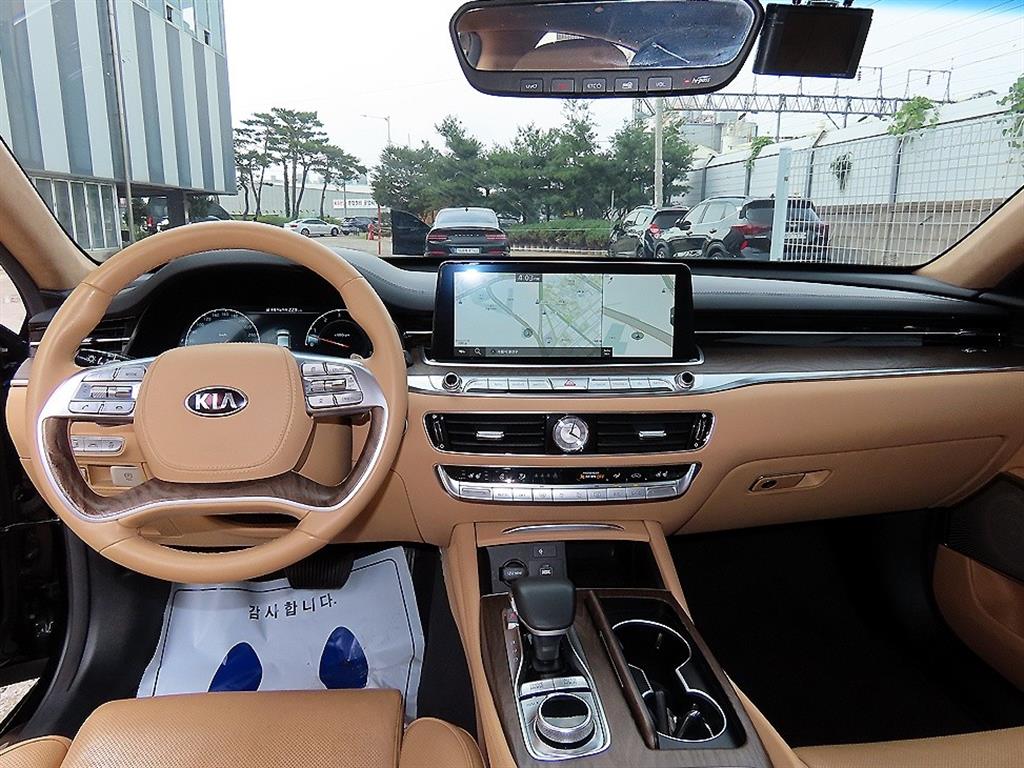 KIA K9 - Vista 7