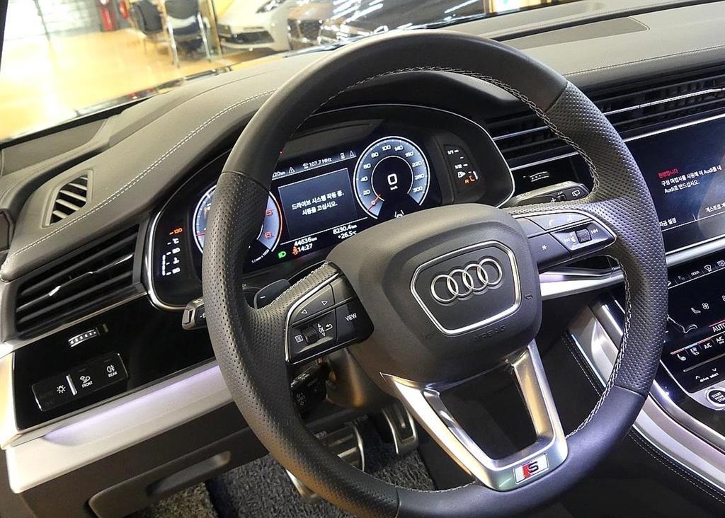 Audi Q7 - Vista 12