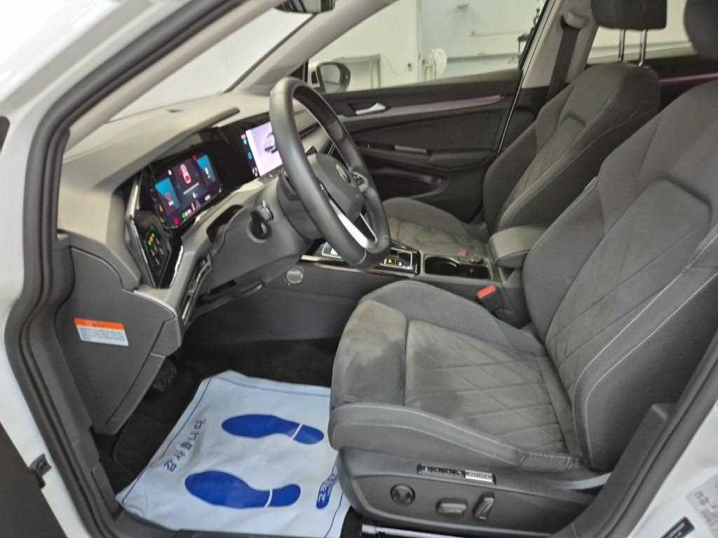 Volkswagen Golf - Vista 11