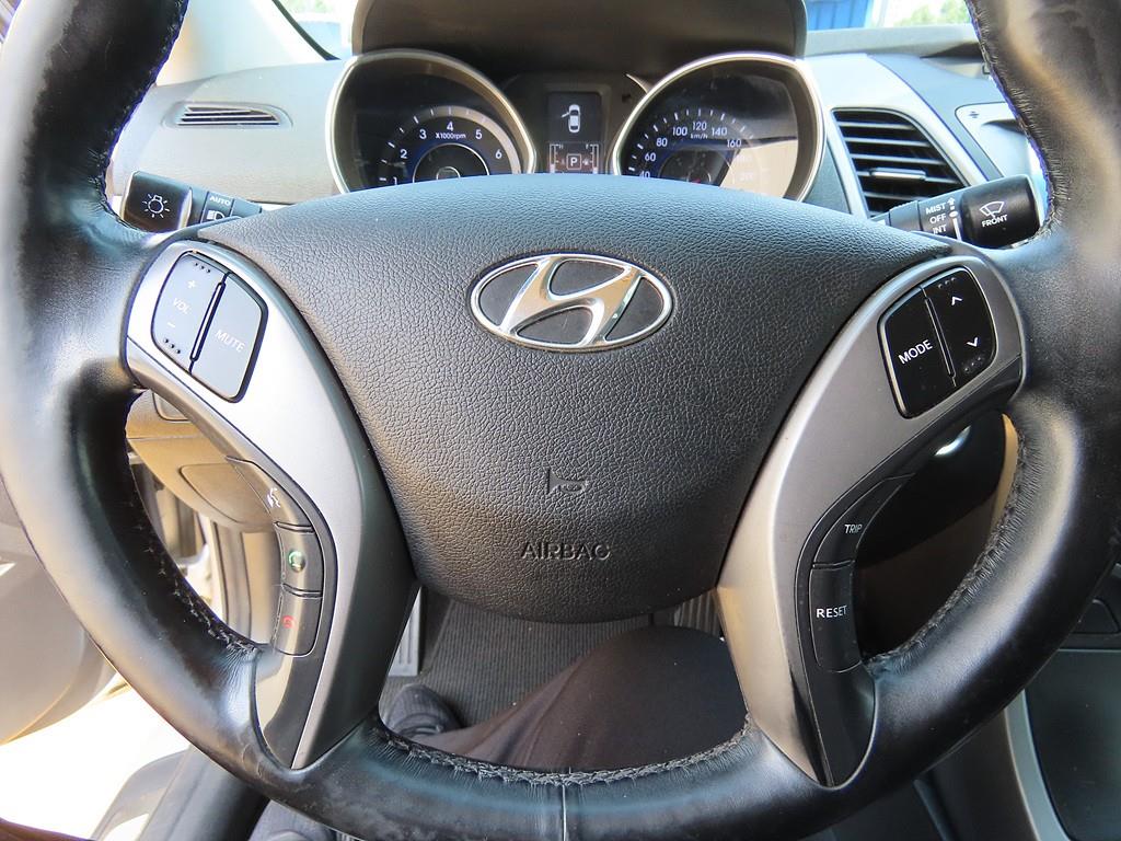 HYUNDAI Avante 2015 Plateado - Importación desde Corea - HF Imports Iquique - Foto 15