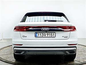 Audi Q8 - Vista 6