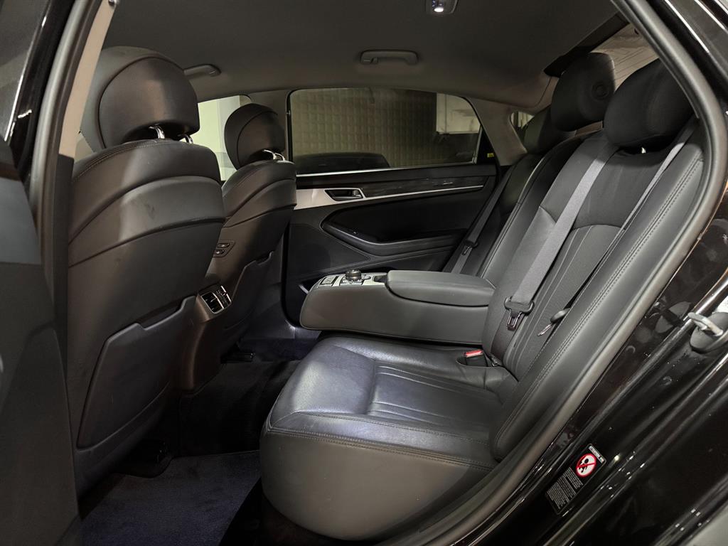 Genesis G80 - Vista 7