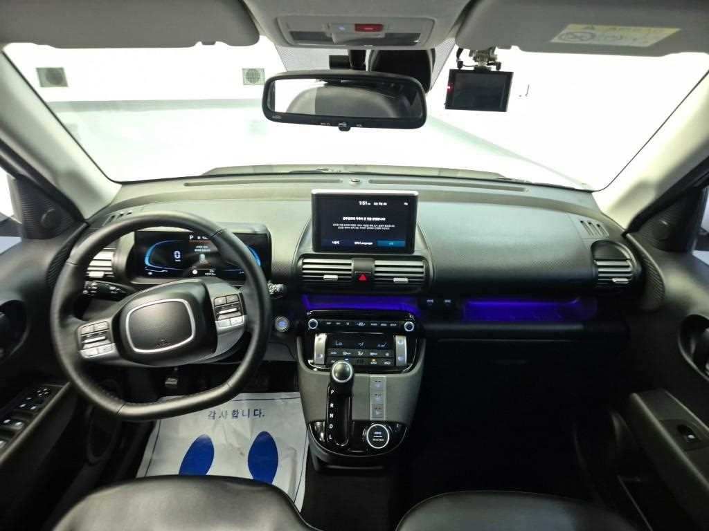 HYUNDAI Casper - Vista 7