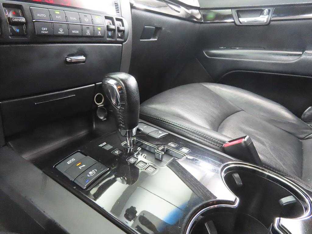 KIA Mohave - Vista 11