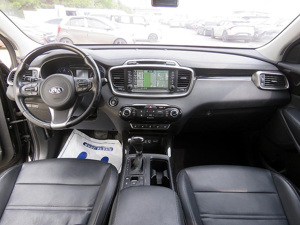 KIA Sorento - Vista 9