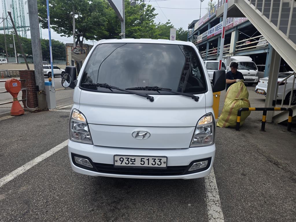 Small Truck Cargo (small) 2022 Blanco - Importación desde Corea - HF Imports Iquique - Foto 1