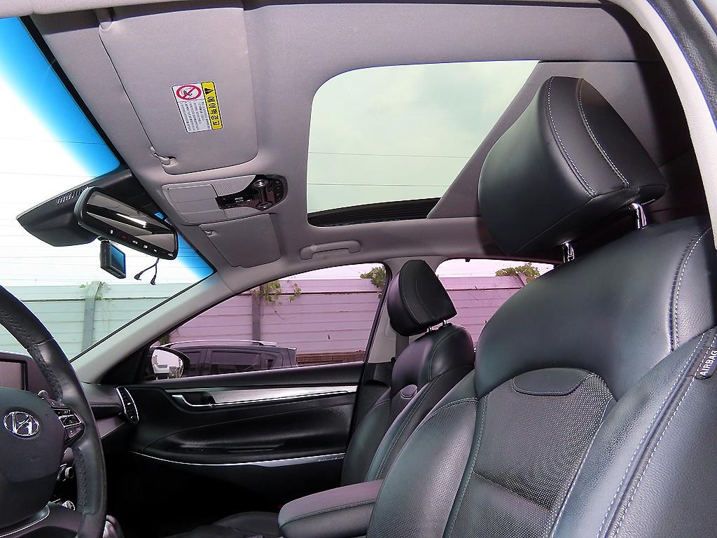 HYUNDAI Grandeur 2018 Gris - Importación desde Corea - HF Imports Iquique - Foto 17
