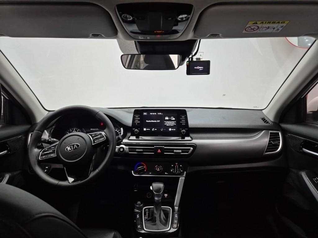 KIA Seltos - Vista 7