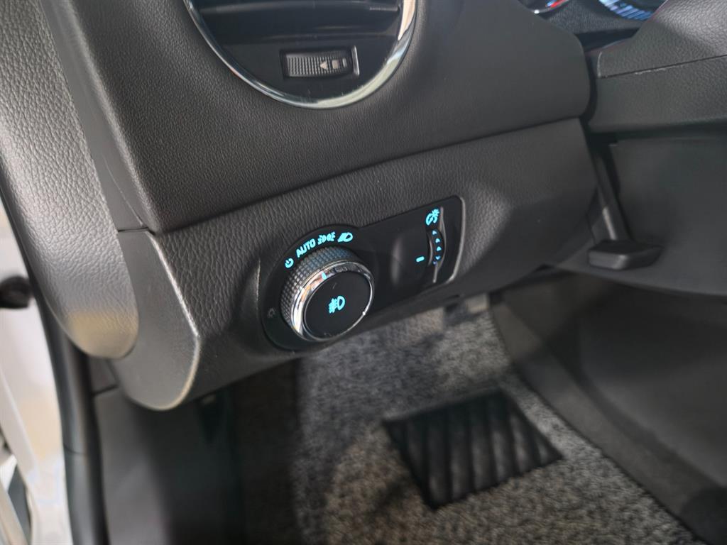 Chevrolet Cruise 2015 Blanco - Importación desde Corea - HF Imports Iquique - Foto 15