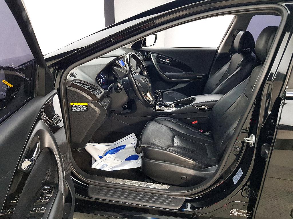 HYUNDAI Grandeur - Vista 8