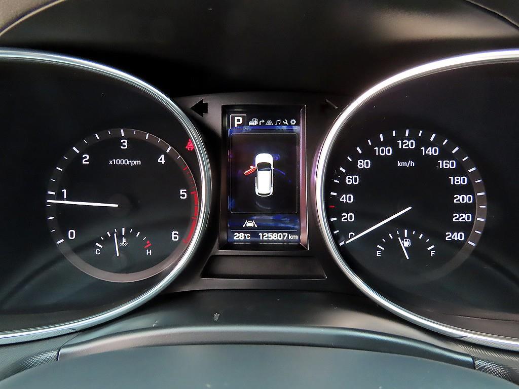 HYUNDAI Maxcruz - Vista 10