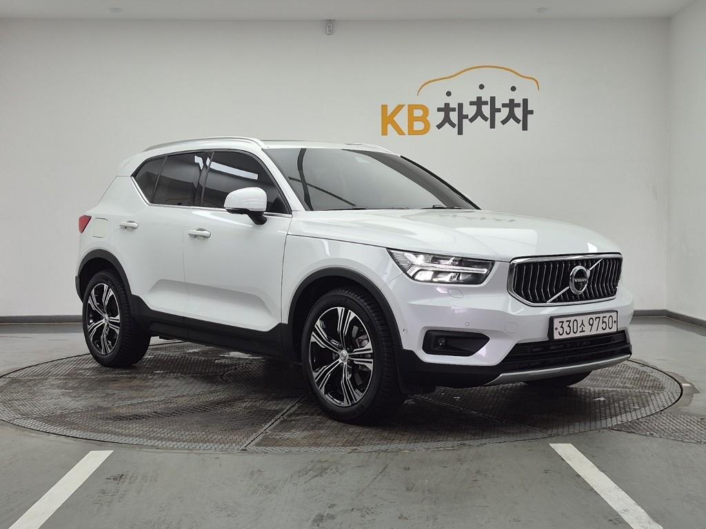 Volvo XC40 - Vista 2