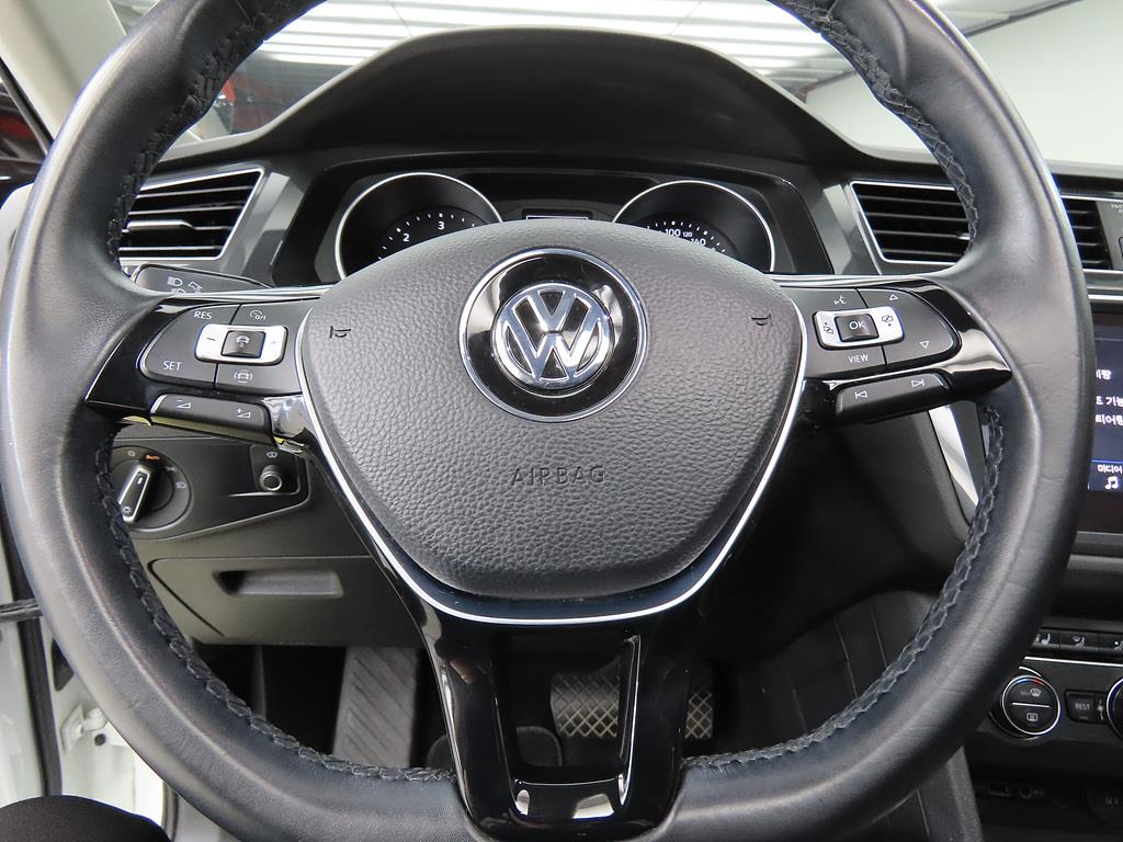 Volkswagen Tiguan - Vista 11