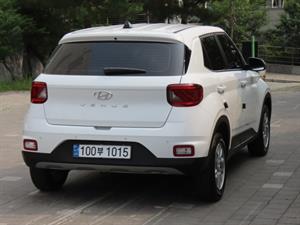 HYUNDAI Venue - Vista 6