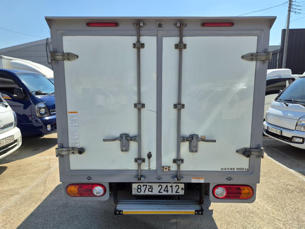 Small Truck Normal Box(Low Deck) - Vista 4