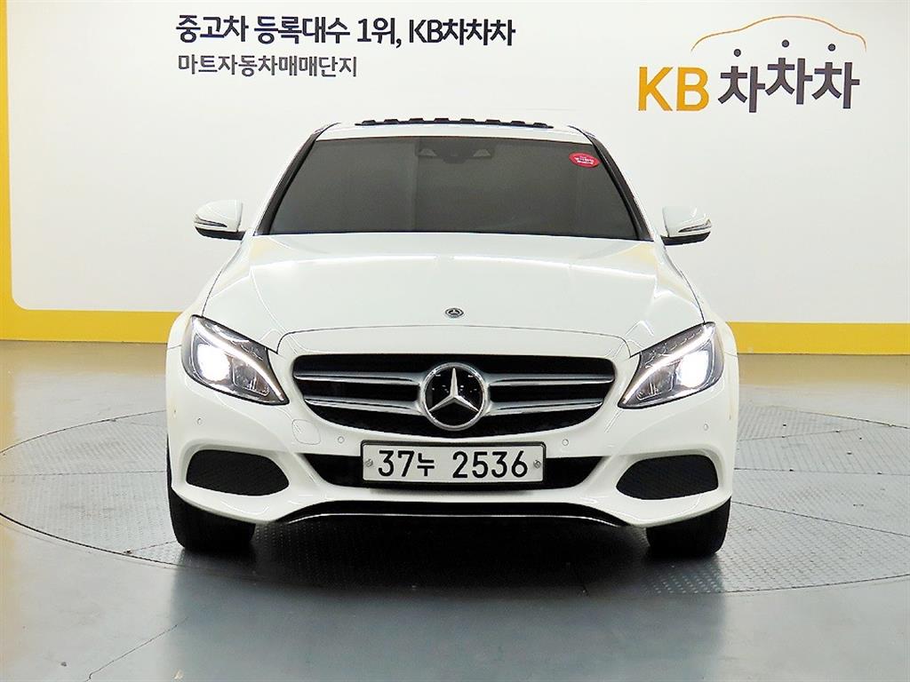 Mercedes Benz C Class 2018 - Importación desde Corea - HF Imports Iquique - Foto 1