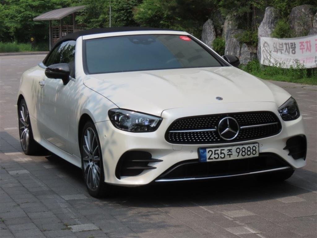 Mercedes Benz E class - Vista 3