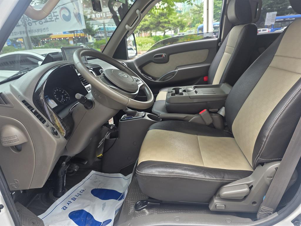 Small Truck Cargo (small) 2022 Blanco - Importación desde Corea - HF Imports Iquique - Foto 14