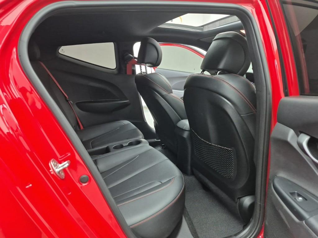 HYUNDAI Veloster - Vista 12