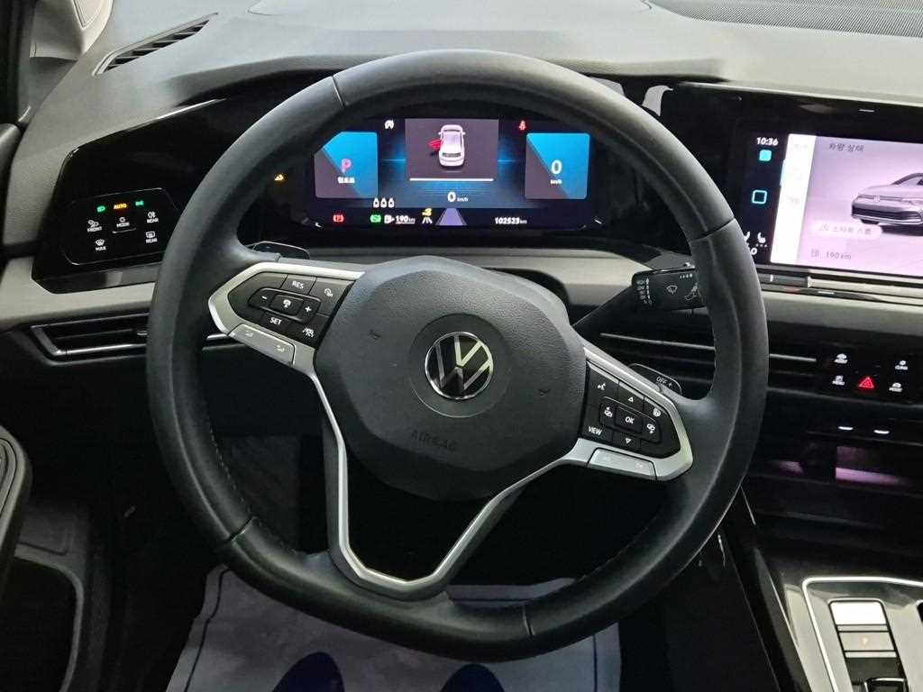Volkswagen Golf - Vista 9
