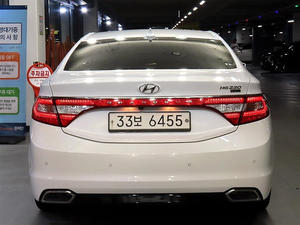 HYUNDAI Grandeur - Vista 5